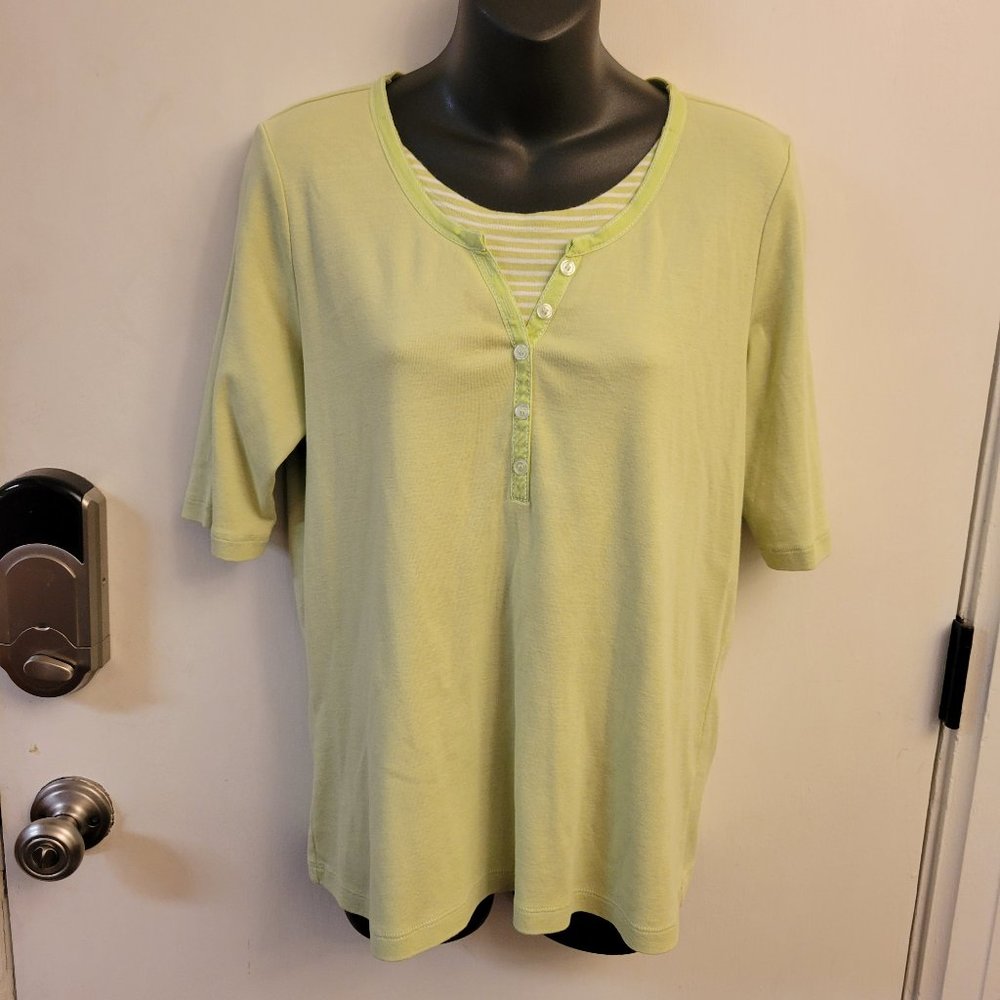 Christopher and Banks Light green 3/4 sleeve Vneck